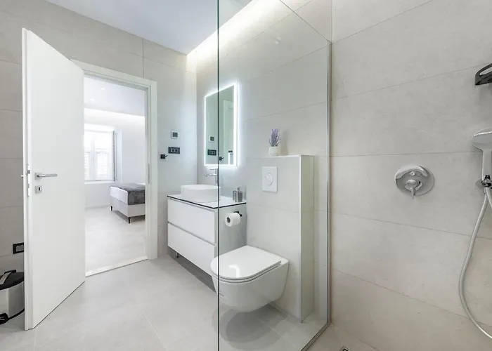 La Porta 1, Seaview In The Center