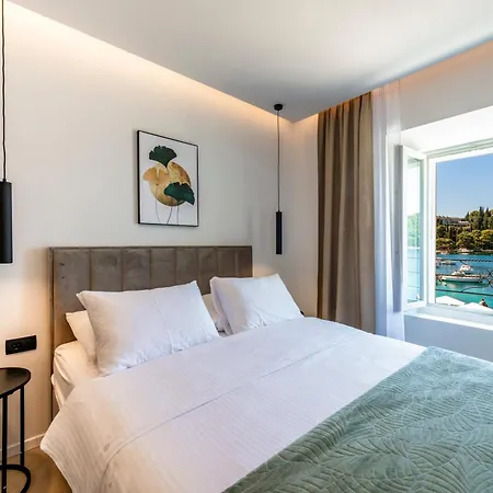 La Porta Cavtat, Seaview In The Center